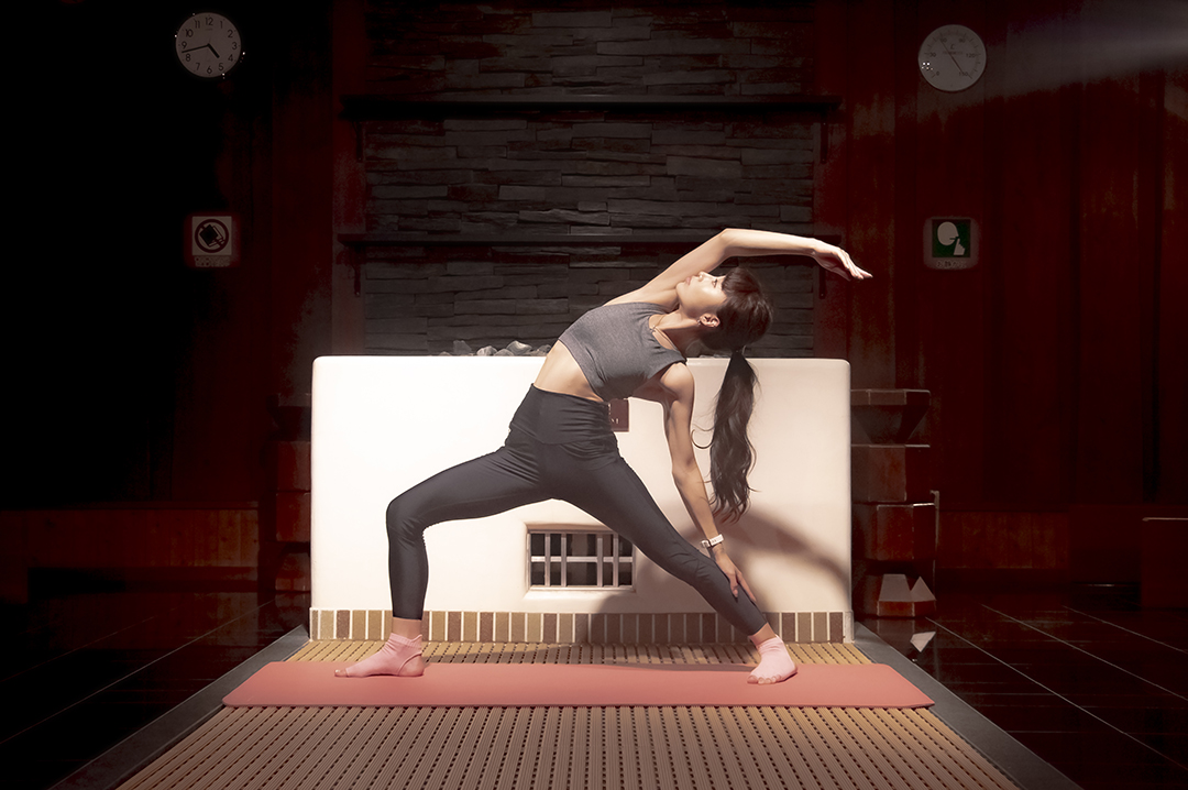 世界の大岩盤浴 大岩盤浴ヨガ