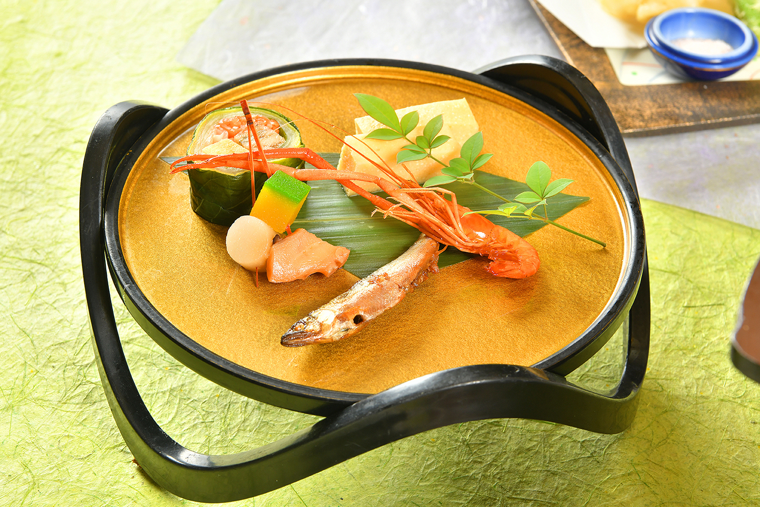 鮎甘露煮・青葉巻き養老蒸し・鱧の子雲丹真薯・芋蛸南瓜・ 手長海老旨煮