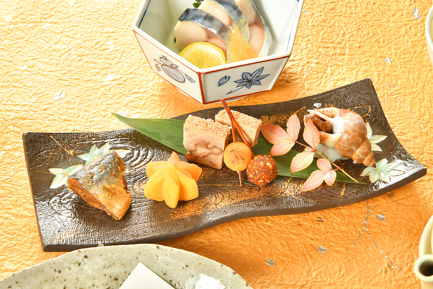 紅葉餅・バイガイ旨煮・秋の味覚串・秋刀魚柚子煮・胡桃松風